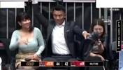 炸裂！女球迷很害羞，男伴却异常兴奋啊